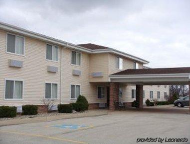 Super 8 By Wyndham Galva Hotel Exterior photo