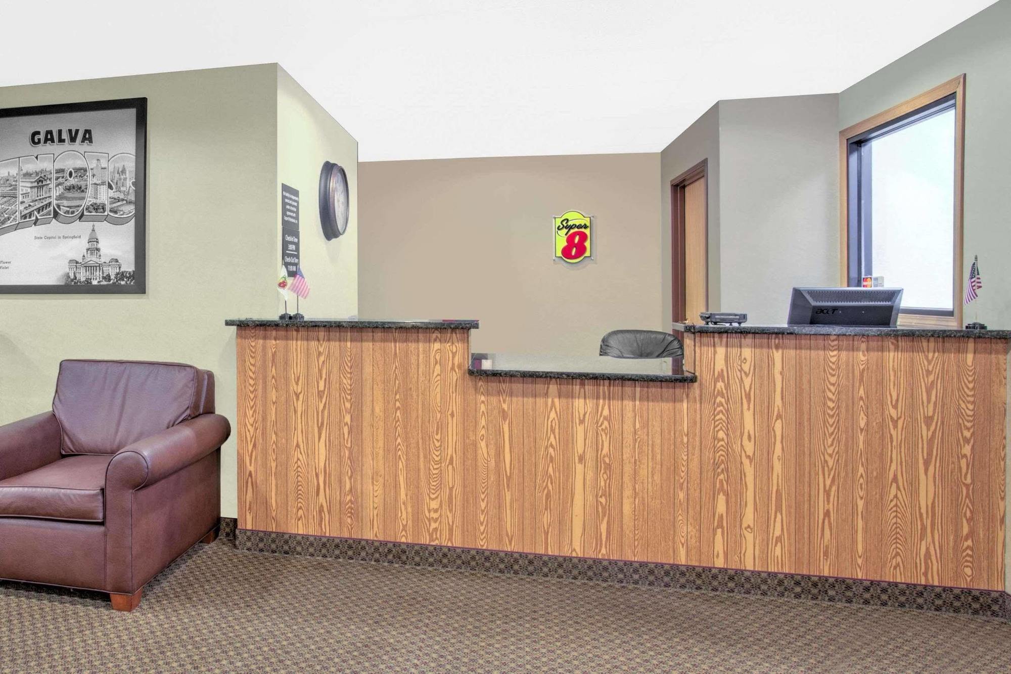 Super 8 By Wyndham Galva Hotel Exterior photo